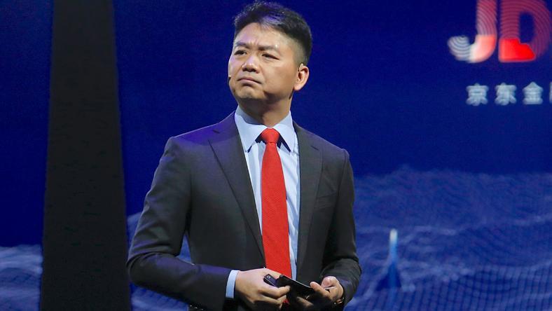 不止卖车?京东汽车百万年薪“抢人”背后,在下一盘什么棋